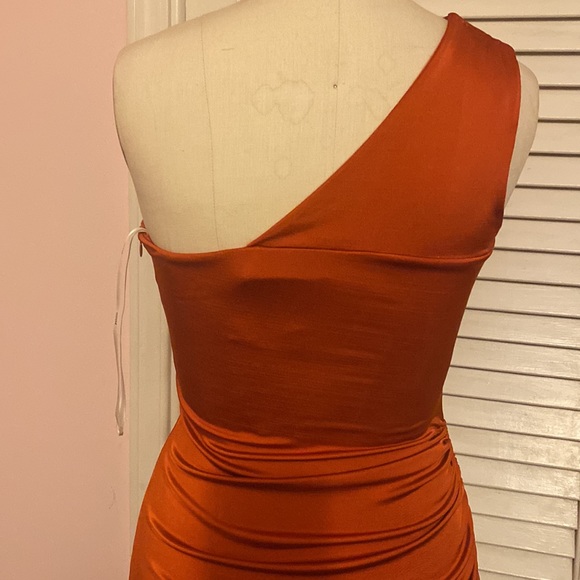 MONSE.  NWOT. one shoulder dress size 6. - Picture 11 of 15